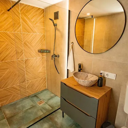 Pillanat Wellness Apartment *